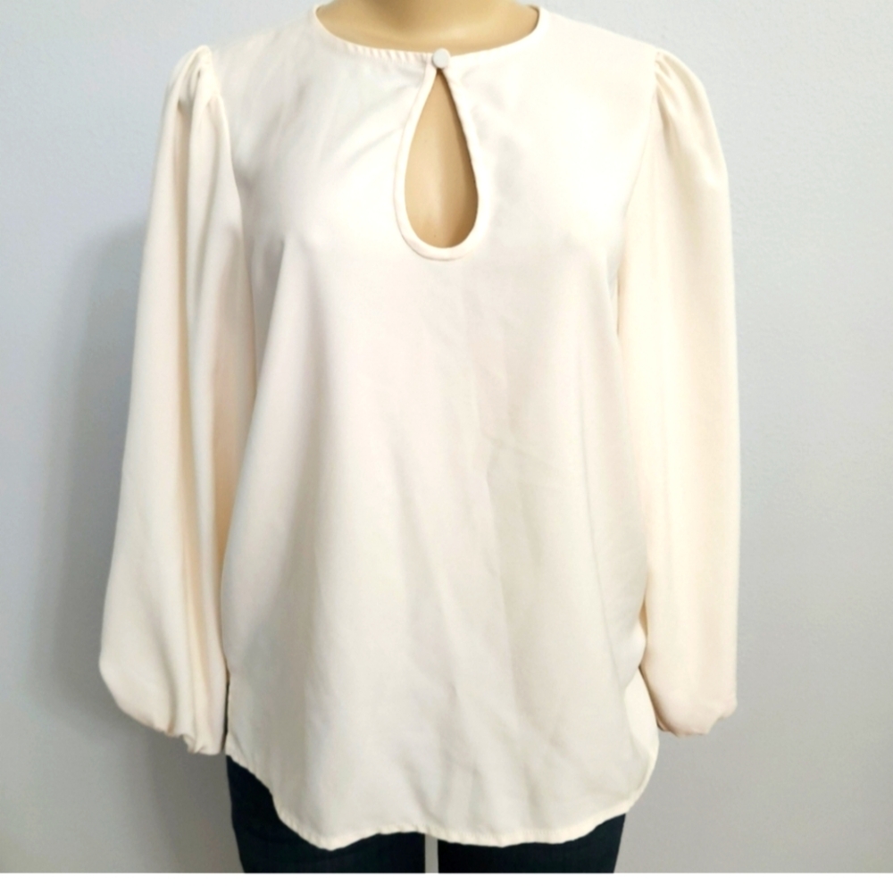 J Crew  Keyhole Blouse - Picture 2 of 3